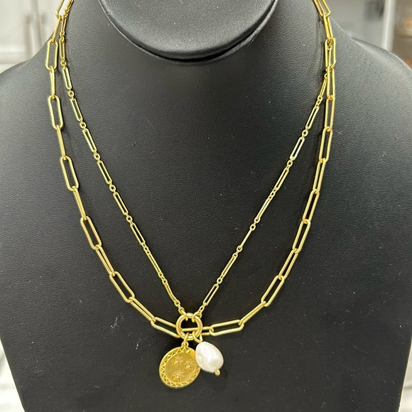 Madewell Jewelry - (84)Madewell
The Nines Pearl Layer Necklace